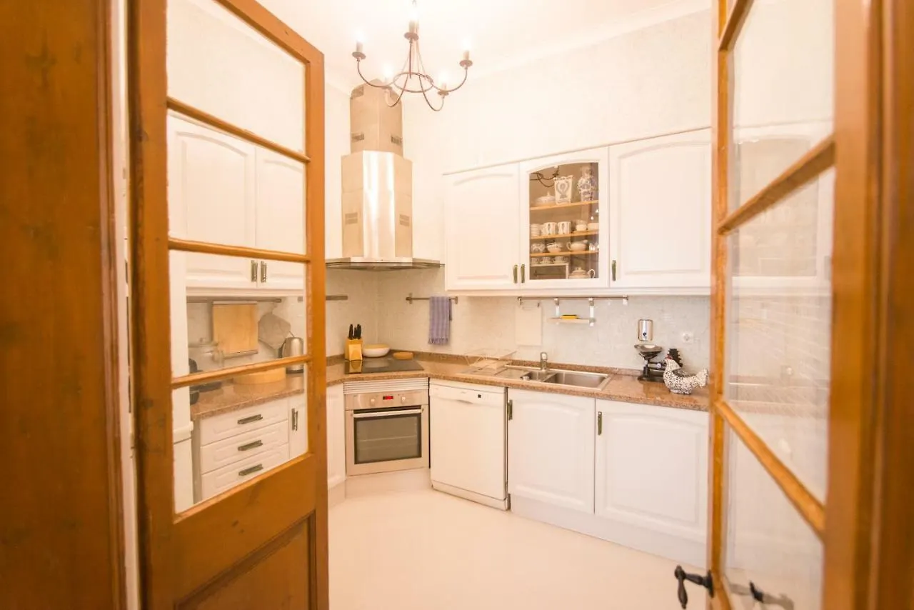 Classic Lisbon Downtown Apartment 0*,  Portugal