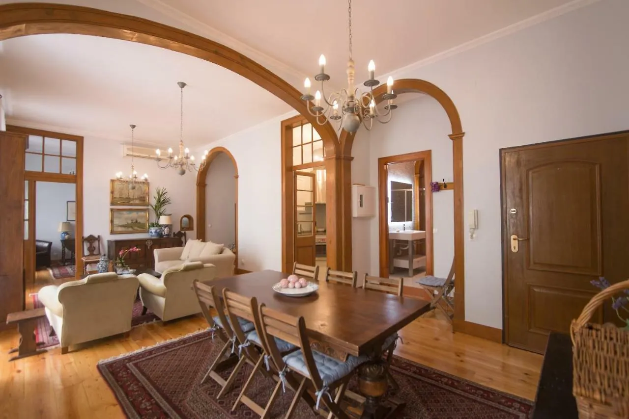 Classic Lisbon Downtown Apartment